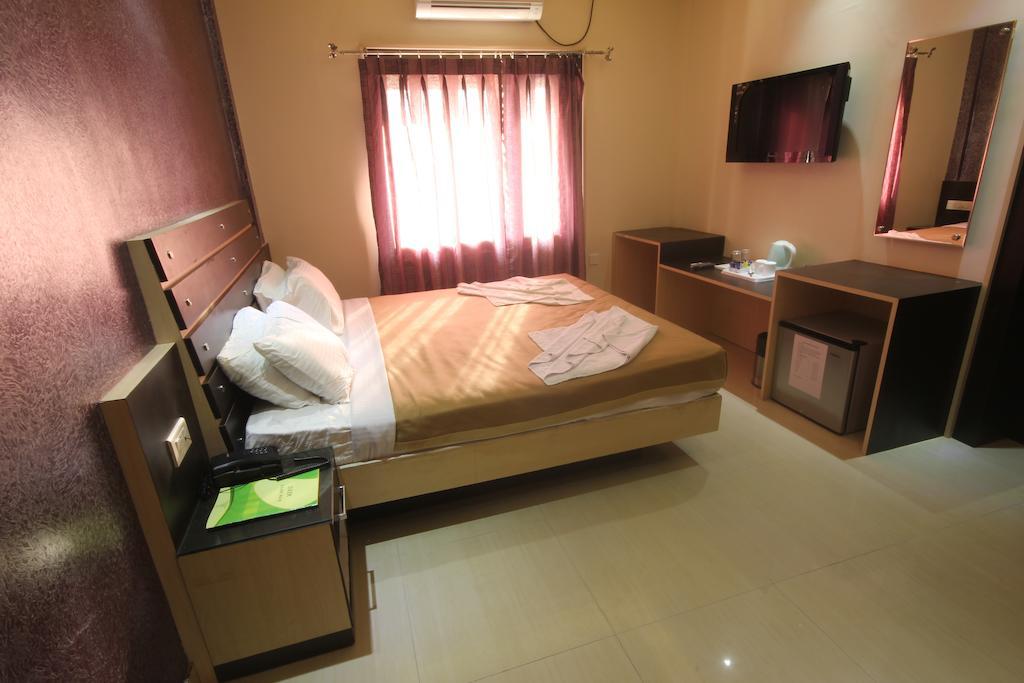 Urmee Hotel Bhubaneswar Ngoại thất bức ảnh